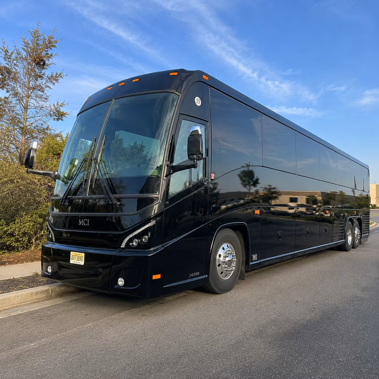 airport shuttle bus rentals to detroit metropolitan wayne county airport