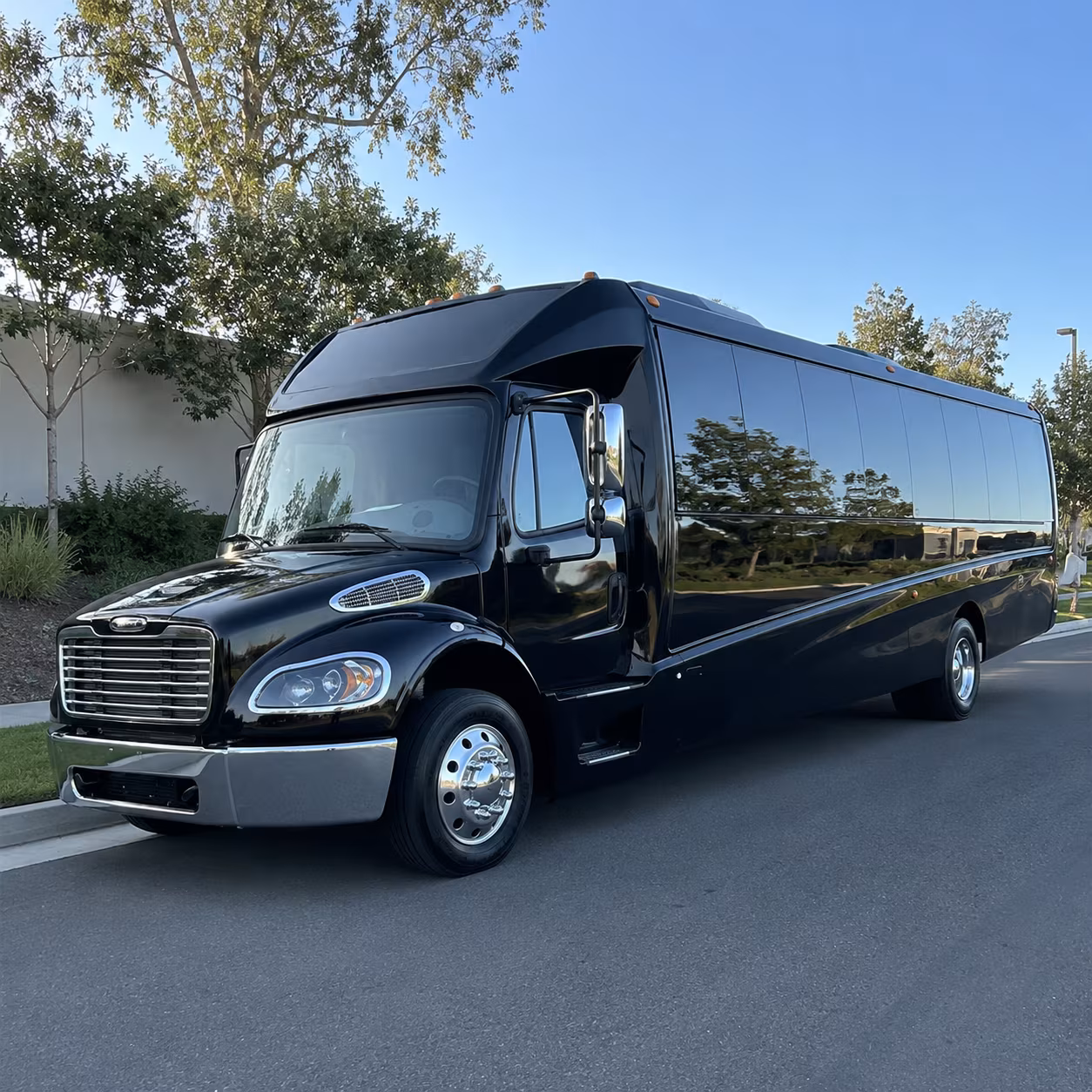 corporate event shuttles for western wayne county venues