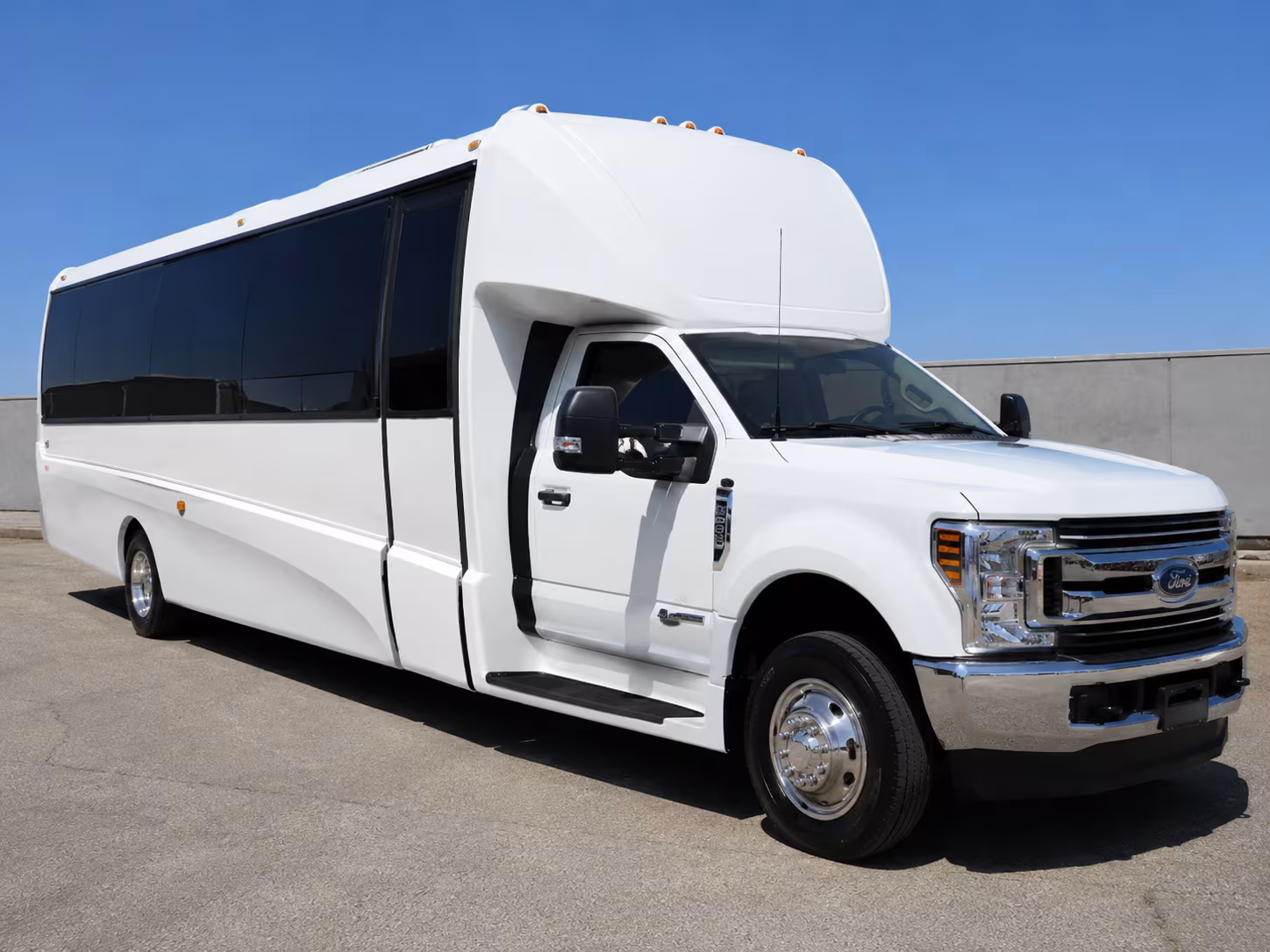dearborn corporate shuttle bus rentals