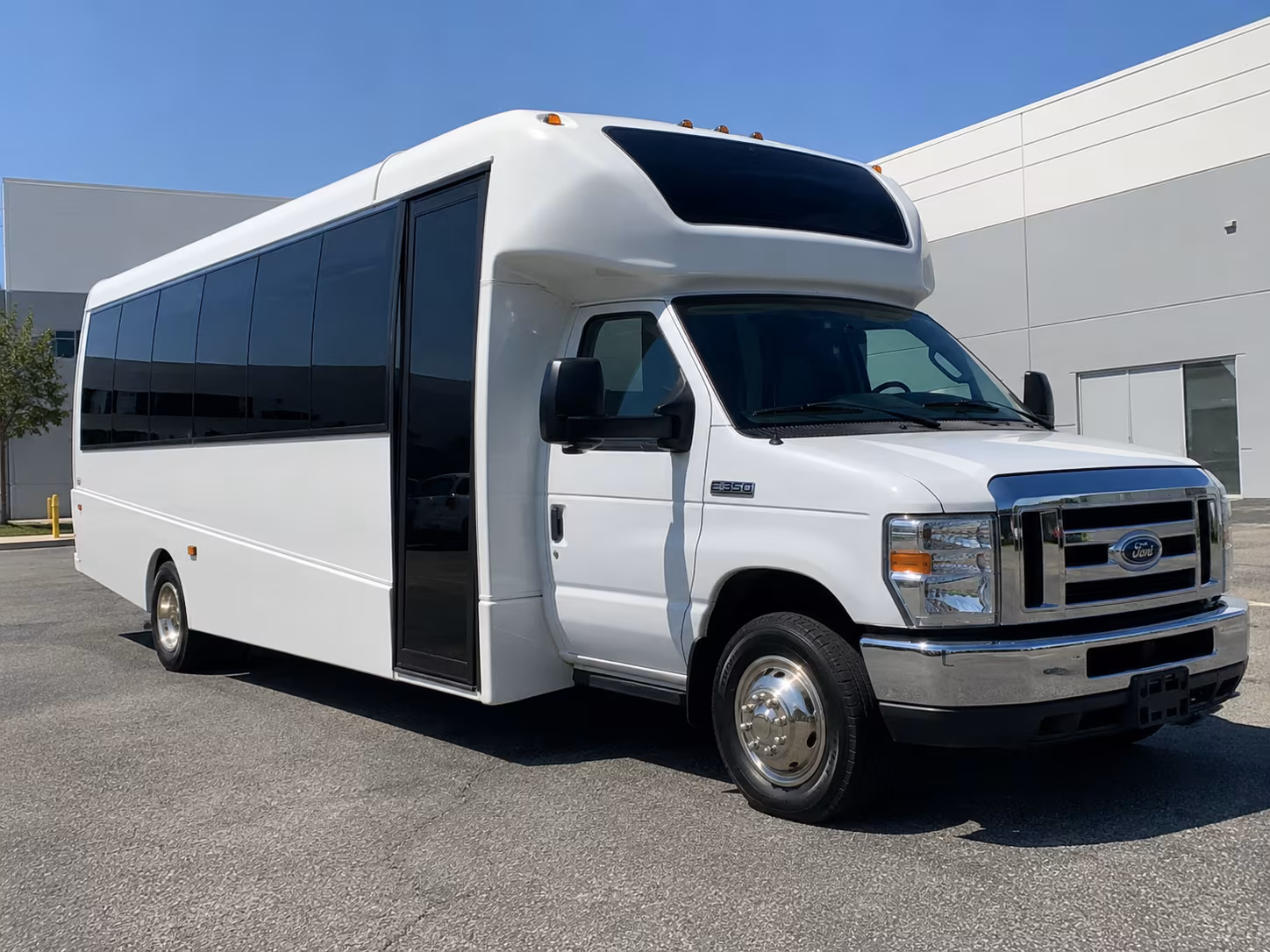detroit bus rentals