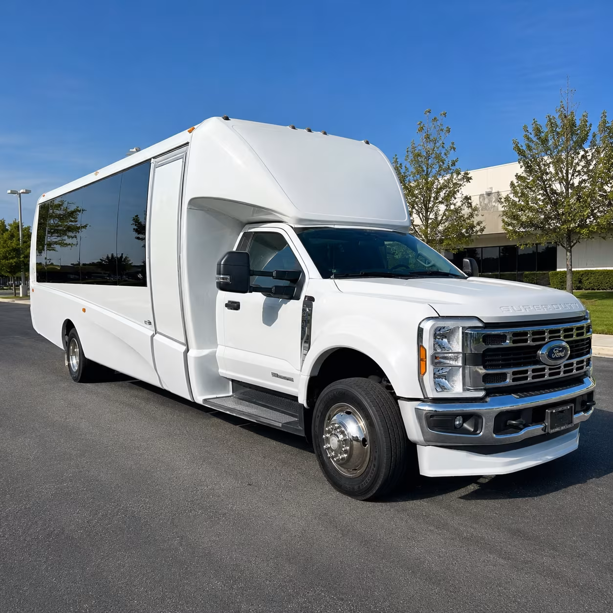 how the distance and duration of your trip affect charter bus rates
