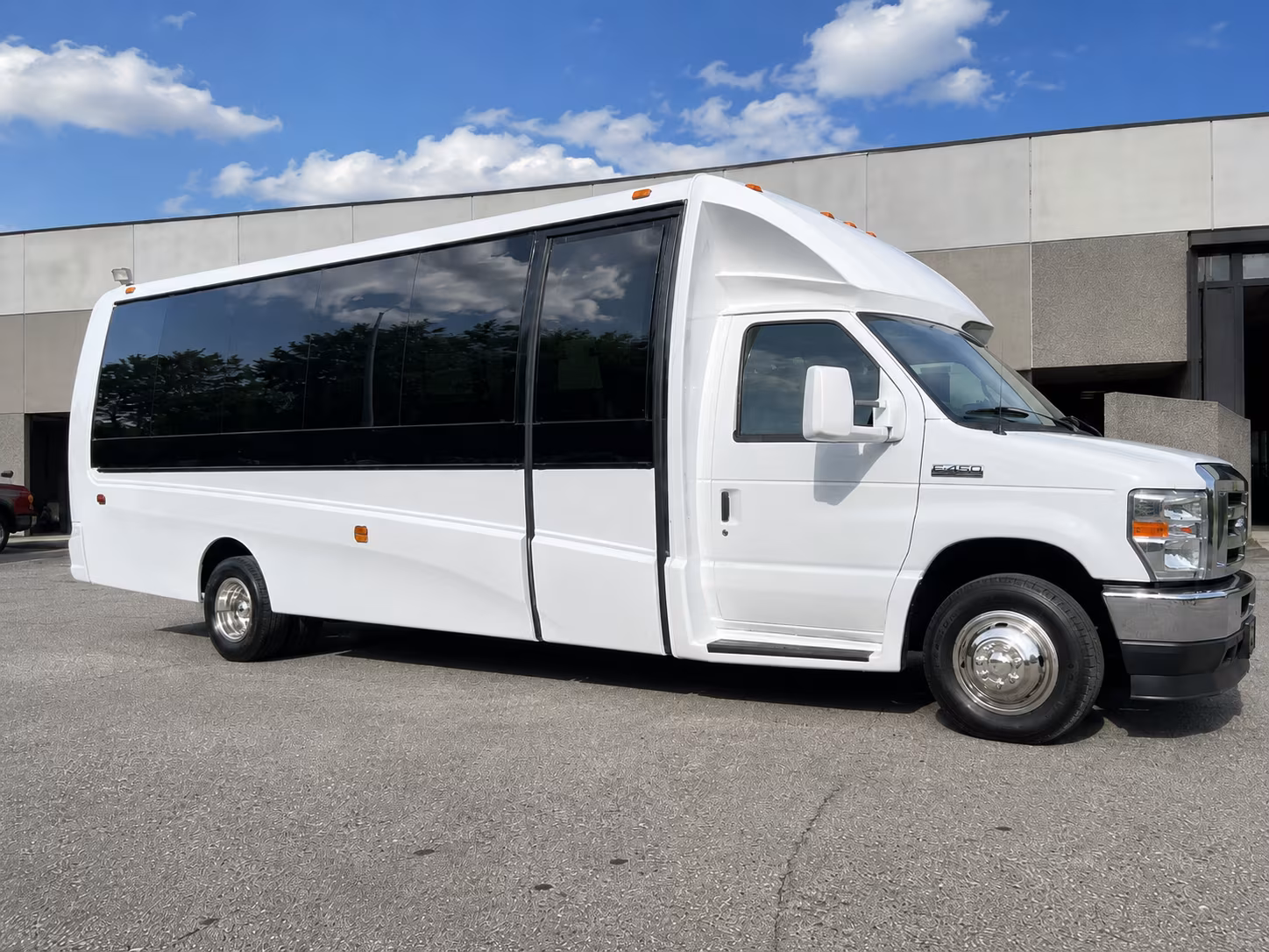 livonia employee transportation for every shift