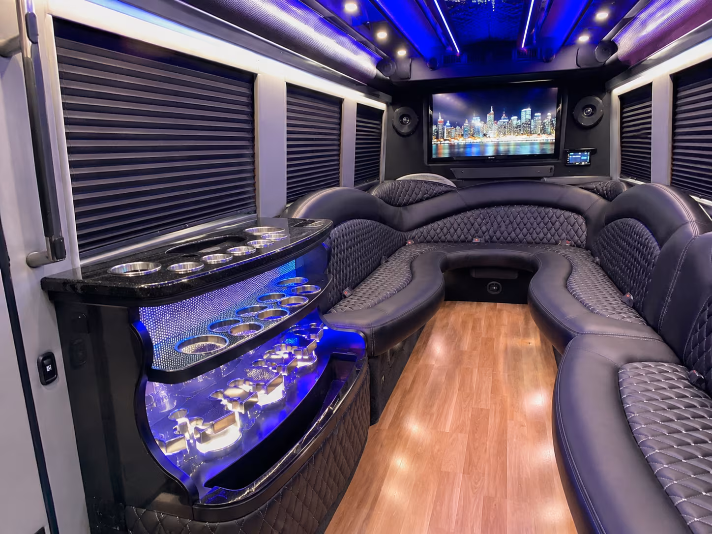party buses for crestwood annapolis and robichaud prom nights