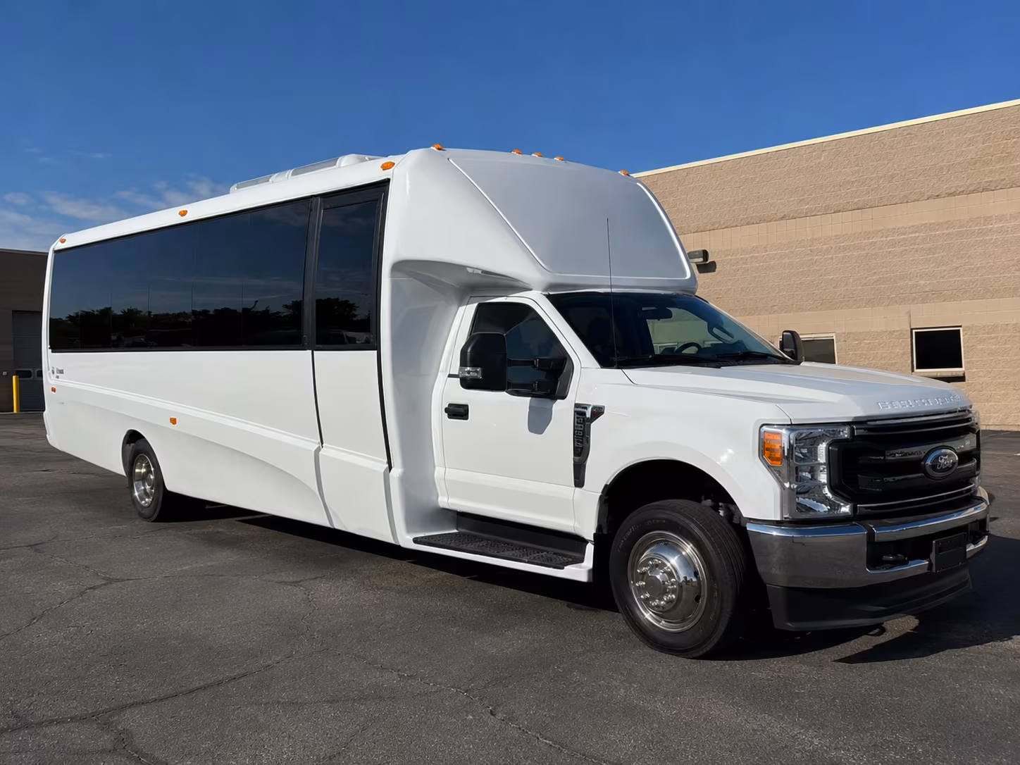 southfield private event charter bus rentals in southfield