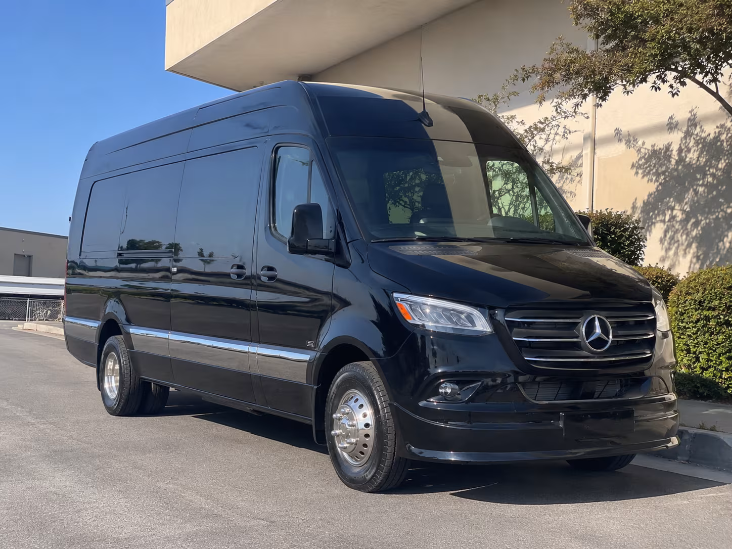 taylor seamless shuttle service for taylor weddings