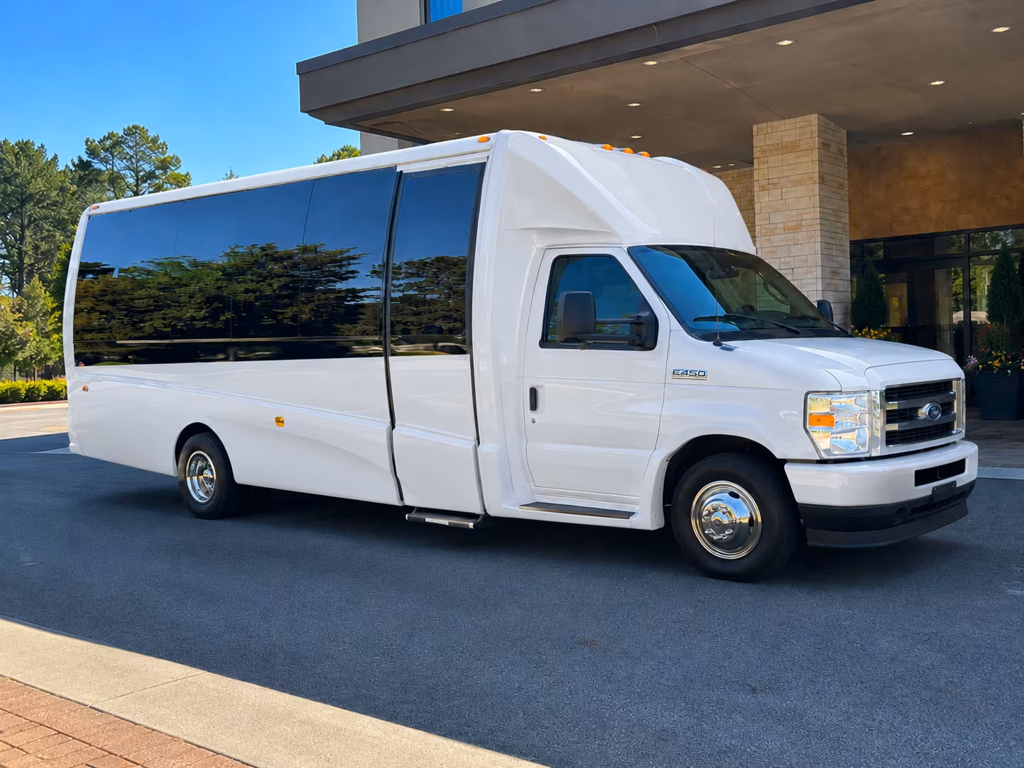 university of michigan and michigan state football shuttle buses from dearborn heights